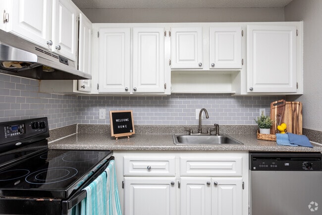 Interior Photo - Celebration at Sandy Springs Rental