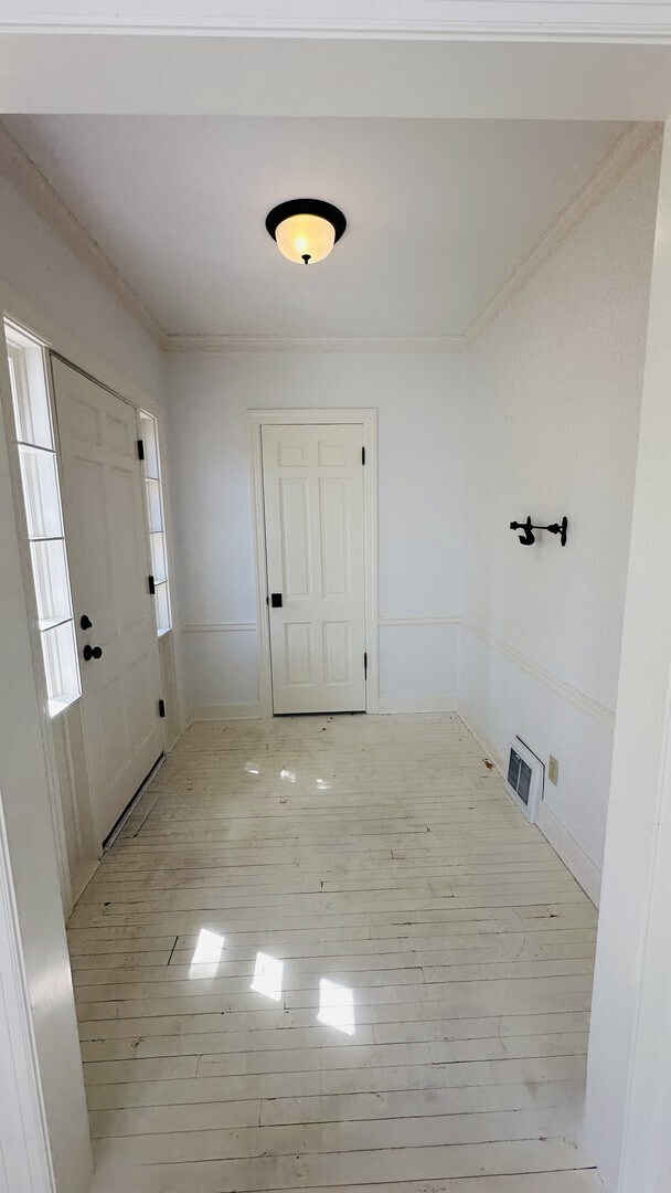 Photo - 124 W Crystal Lake Ave