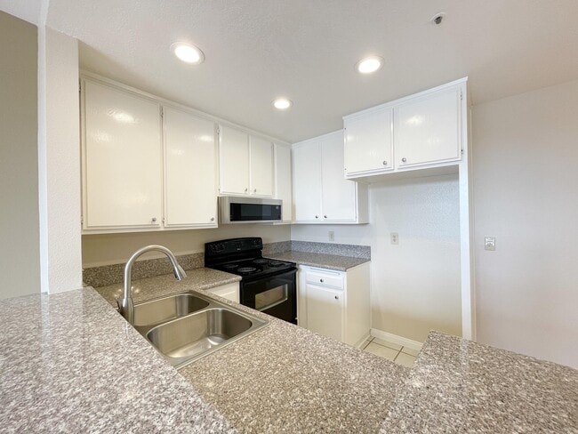 Available 1Bd/1Ba