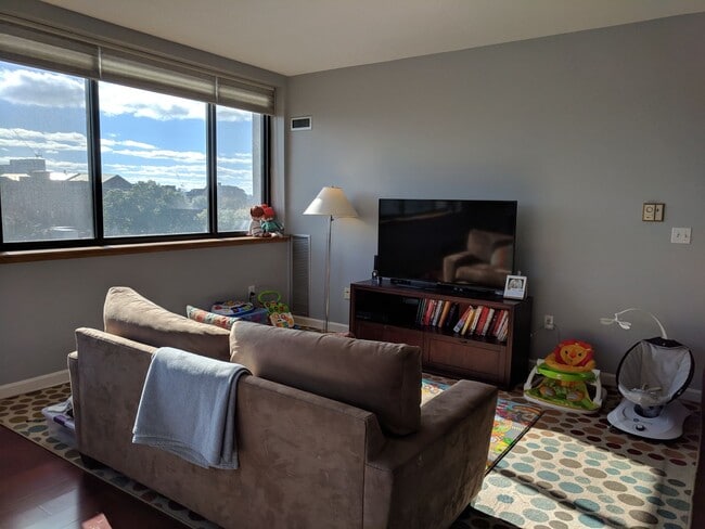 Photo - Cambridge 2 BR 2 BA elevator building with parking for Feb 2nd