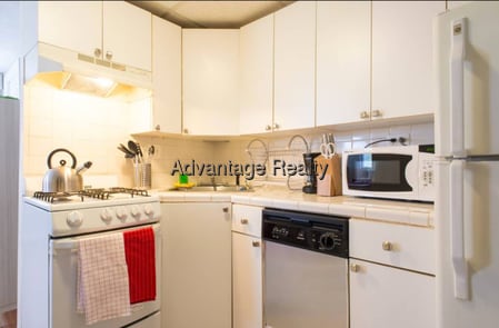 Building Photo - 51 5th St Unit 3