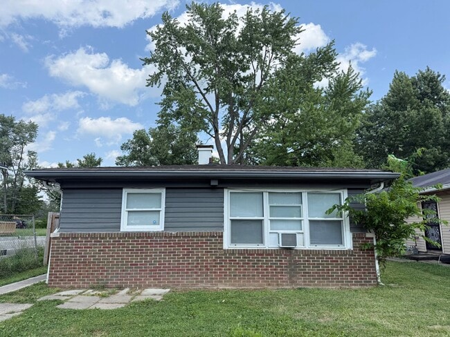Photo - 3117 Hovey St