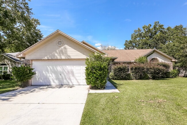 Building Photo - 8618 Wyndhurst Dr Rental