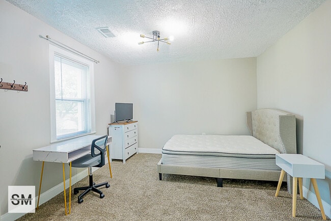 Photo - 9615 51st Pl