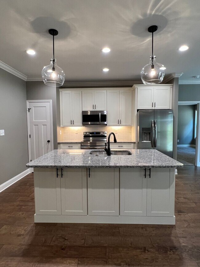 Photo - Lenoir City 37771 - Available 6/1/26, 3 bedroom, 2 bath home - Contact Chad Weeks (865)567-6193