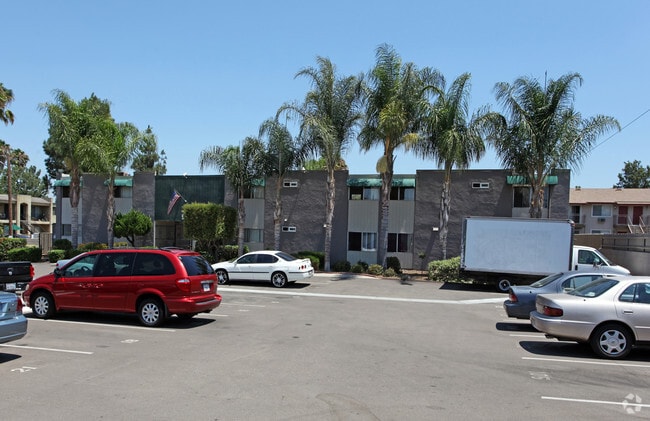 Primary Photo - Estes Palms Apartments