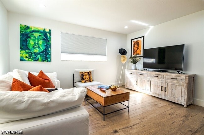 Photo - 811 94th Ave N