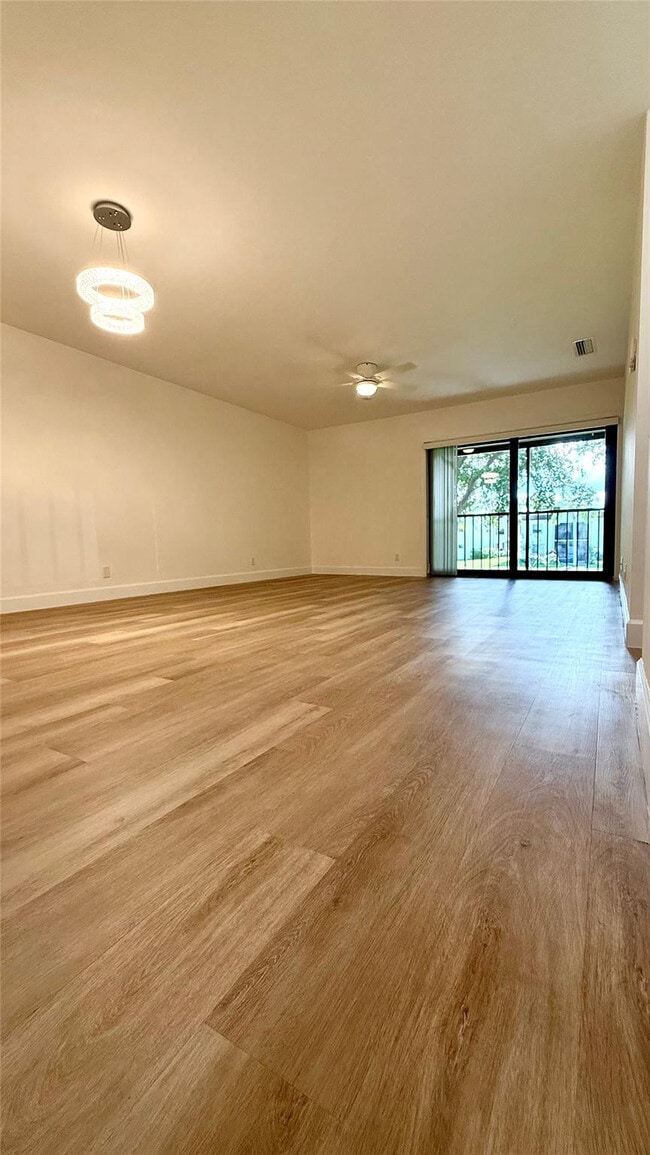 Building Photo - 110 NW 70th St Unit 202