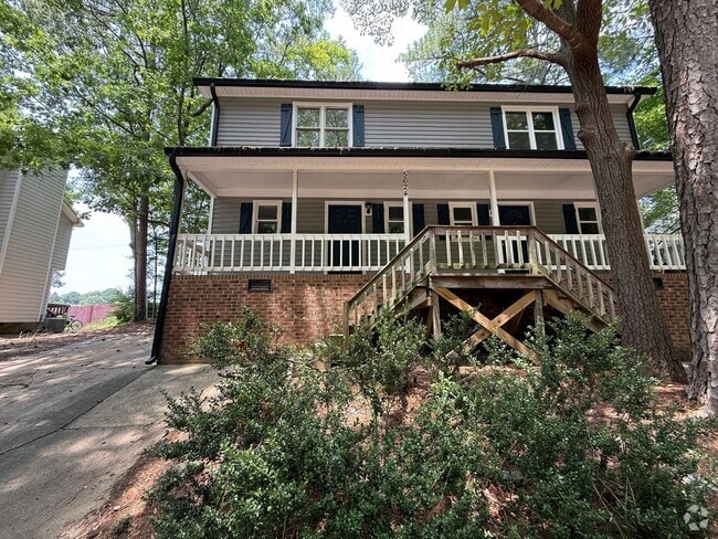 Building Photo - Recently Remodeled 3BD, 2.5BA Raleigh Town... Rental