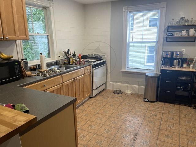 Photo - 91 Bristol Rd Unit 2