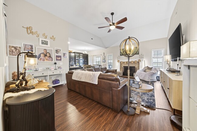 Photo - 163 Gabriella Ct