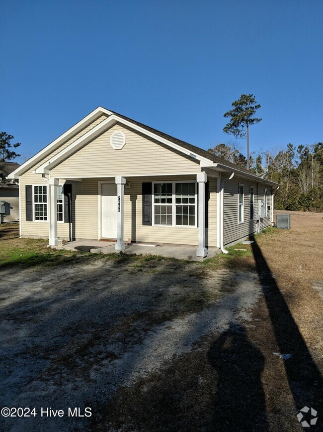 Building Photo - 2683 Country Club Dr Rental