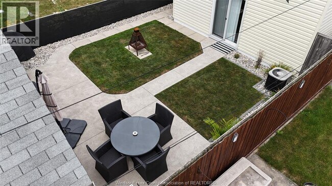 Photo - 1527 Pierre Ave