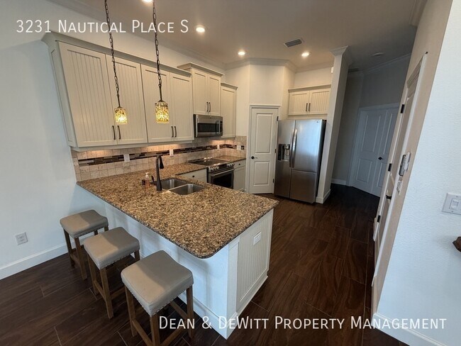 Photo - 3231 Nautical Pl S
