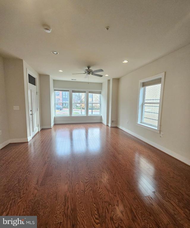 Photo - 620 E Howell Ave