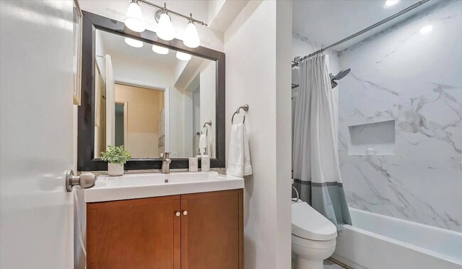 Photo - "Cozy 1-Bedroom Retreat in Redwood City - Your Perfect Urban Oasis!"