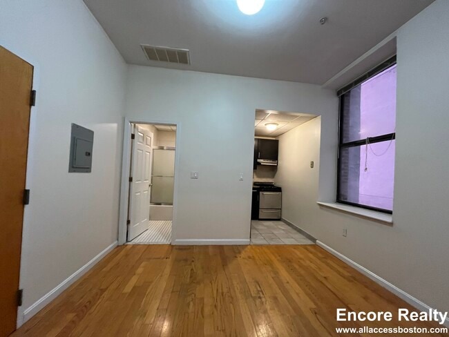 Photo - 11 Edinboro St