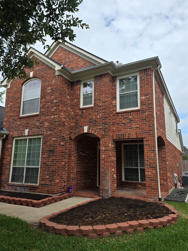 Photo - 6030 Gablestone Ln