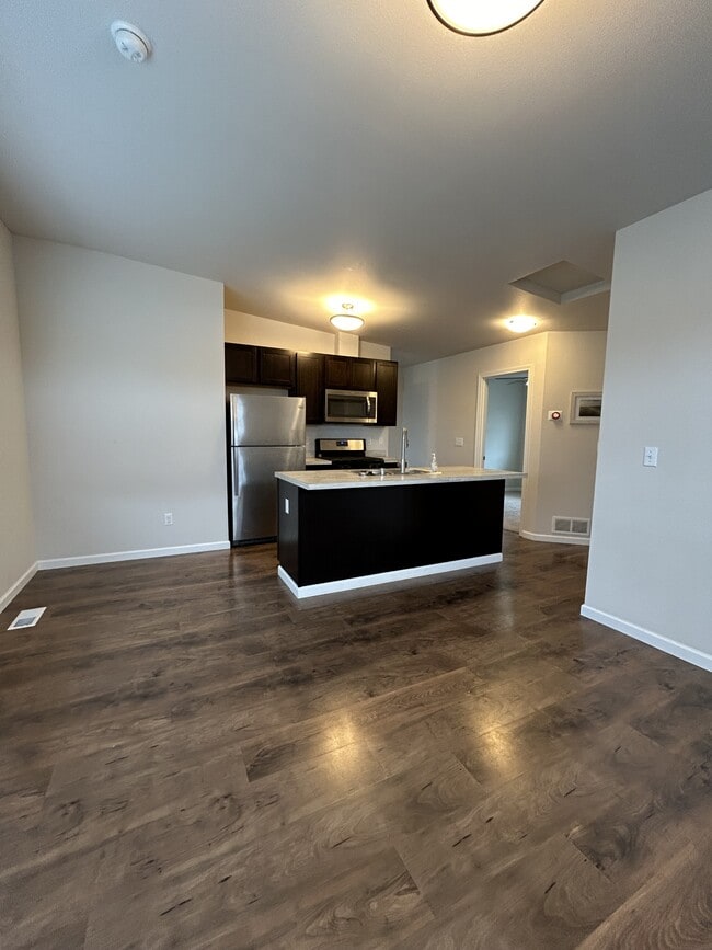 Building Photo - 150 Willow View Circle Rental