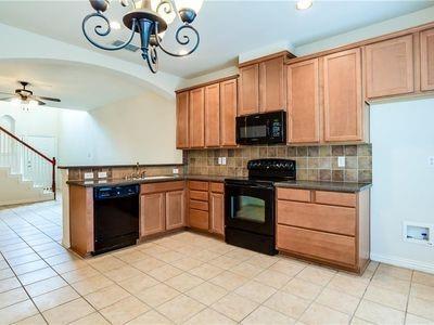Photo - 7933 Hannah St