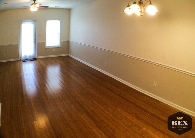 Photo - Modern 2 bedroom 2.5 bath Townhome with fe...