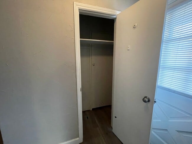 Photo - 2 Bed Duplex OKC- Move in Deposit-Free! (If Qualified)