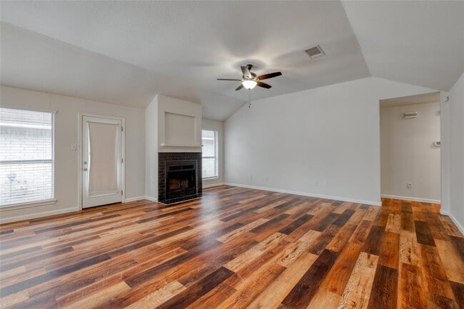 Photo - 4300 Sojourner St