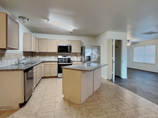 11806 Skydale Dr