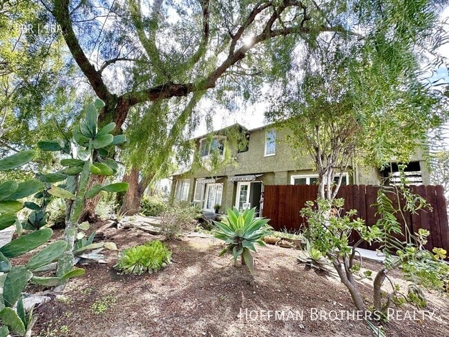 Photo - 858 N La Fayette Park Pl Unidad 10