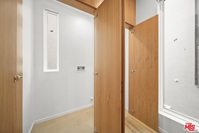 Photo - 849 Mariposa Ave Condo Unit 845 1/2