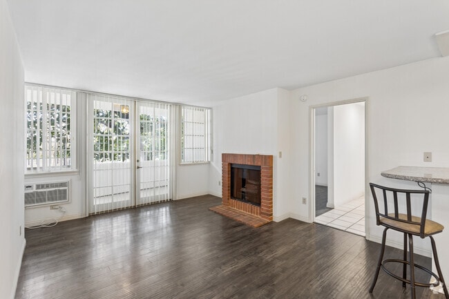 2BR, 2BA - 1,100SF - Living Room - 4230 S Centinela Ave