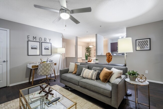 Building Photo - Clairmont Reserve Apartment Homes
