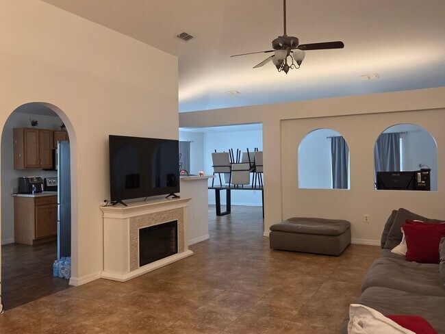 Photo - Apopka - 3 Bedroom, 2 Bathroom – $2,595.00