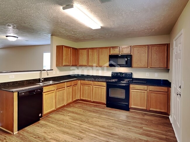 Photo - 2727 Sutherland Dr