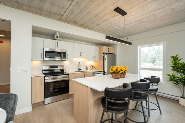 Building Photo - 1918 St Mary's Rd