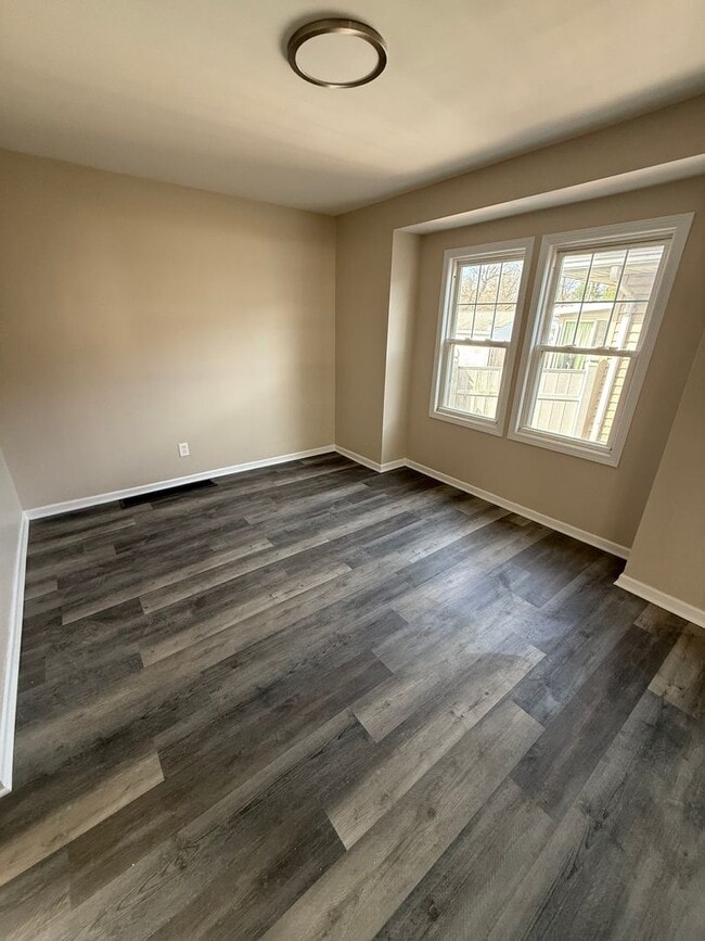 Photo - 3 Bedroom 1 1/2 Bath House