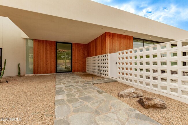 Photo - 4905 E White Gates Dr