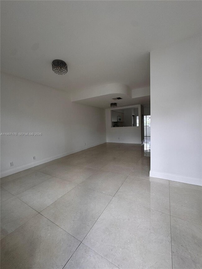 Photo - 16747 Hemingway Dr