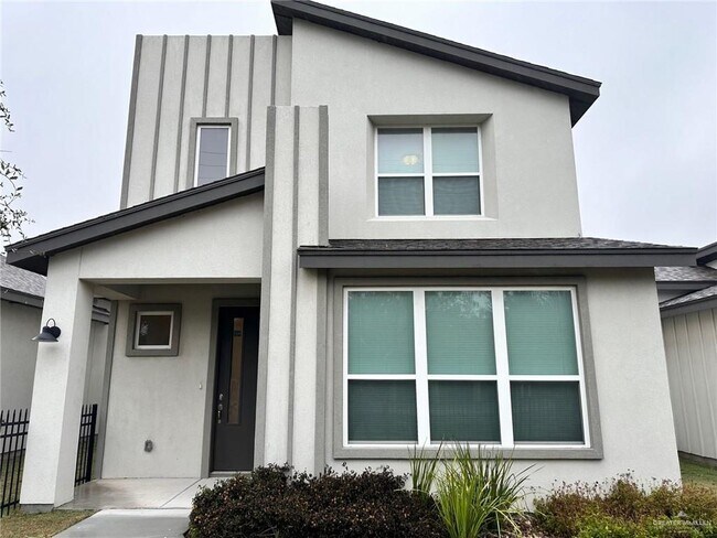 27 Xavier Ave