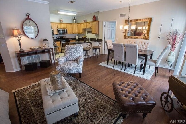 Photo - 10 Arielle Ct