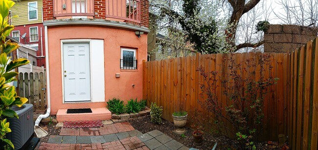 Photo - 1017 Hollins St