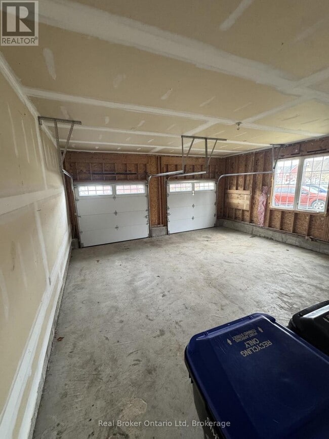 Photo - 21 Village Gate Dr