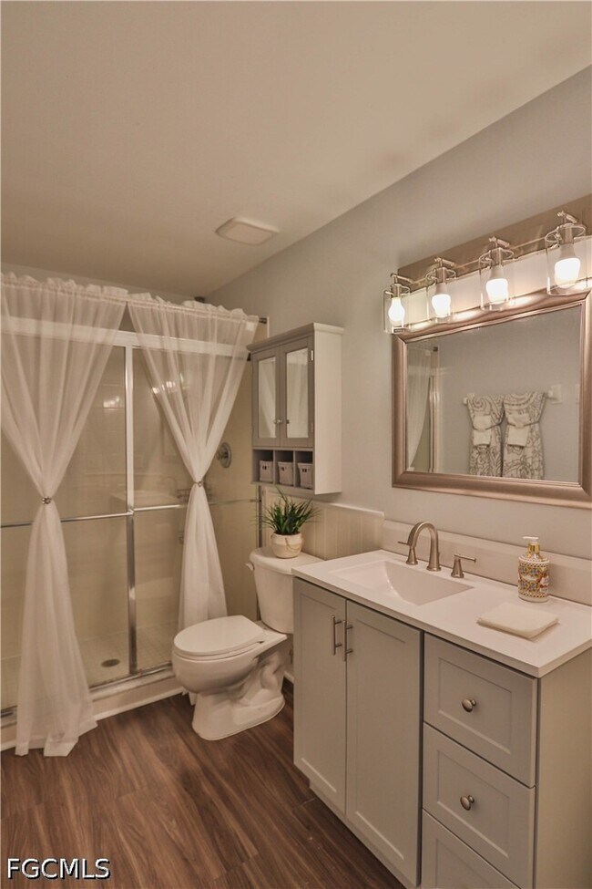 Building Photo - 3630 Pine Oak Cir