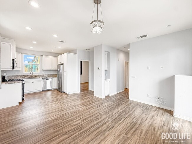 Photo - Stunning 3B/3BA in Imperial Beach W/ A/C, ...