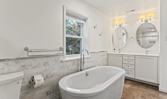 Photo - 3194 St Johns Ln