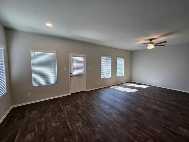 Photo - 600 Hickory Bend Trl