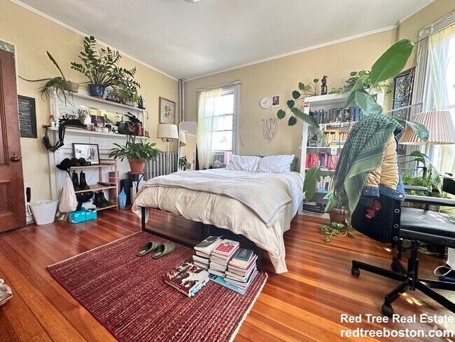 Building Photo - 4 Montcalm Ave Unit 2 Rental