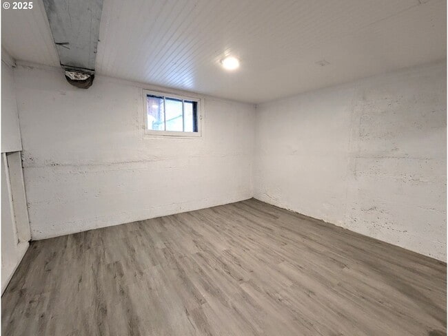 Photo - Craftsman style custom home in downtown La Grande