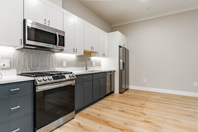 Photo - 163 Everett St