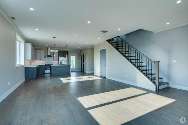 3BR-25BA-1600-SF